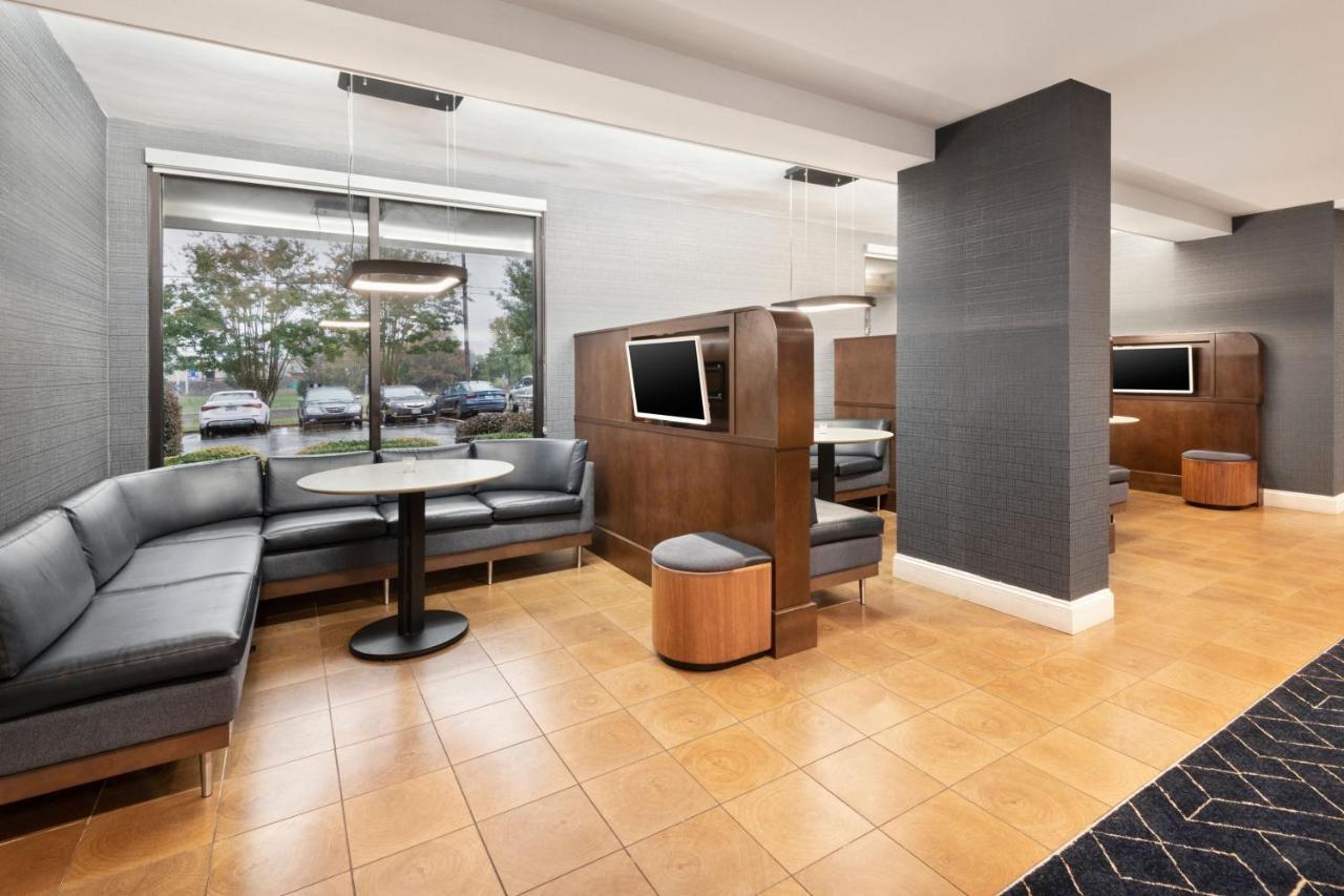 Courtyard By Marriott Burlington Hotel Buitenkant foto